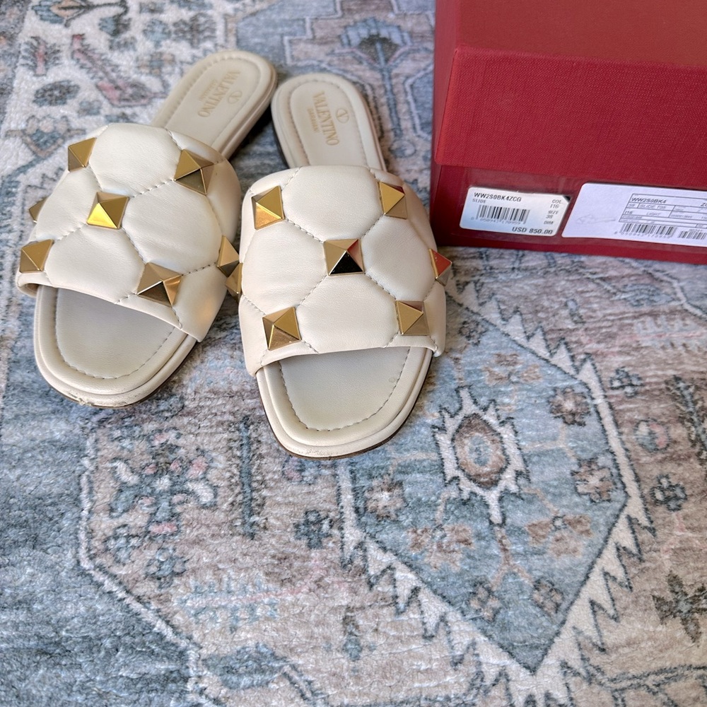 Valentino Slides Cream Color Size 38